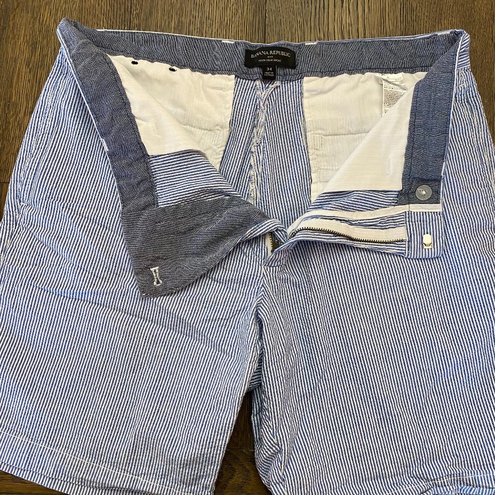 Banana Republic Aiden Club Short Size 34 Seersucker